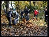 27.10.2016 Sprzątanie grobów Powstańców Wielkopolskich na Poznańskiej Cytadeli