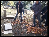 27.10.2016 Sprzątanie grobów Powstańców Wielkopolskich na Poznańskiej Cytadeli